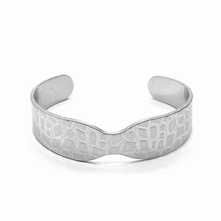 Bracelet Metal Cuff Destressed Silver