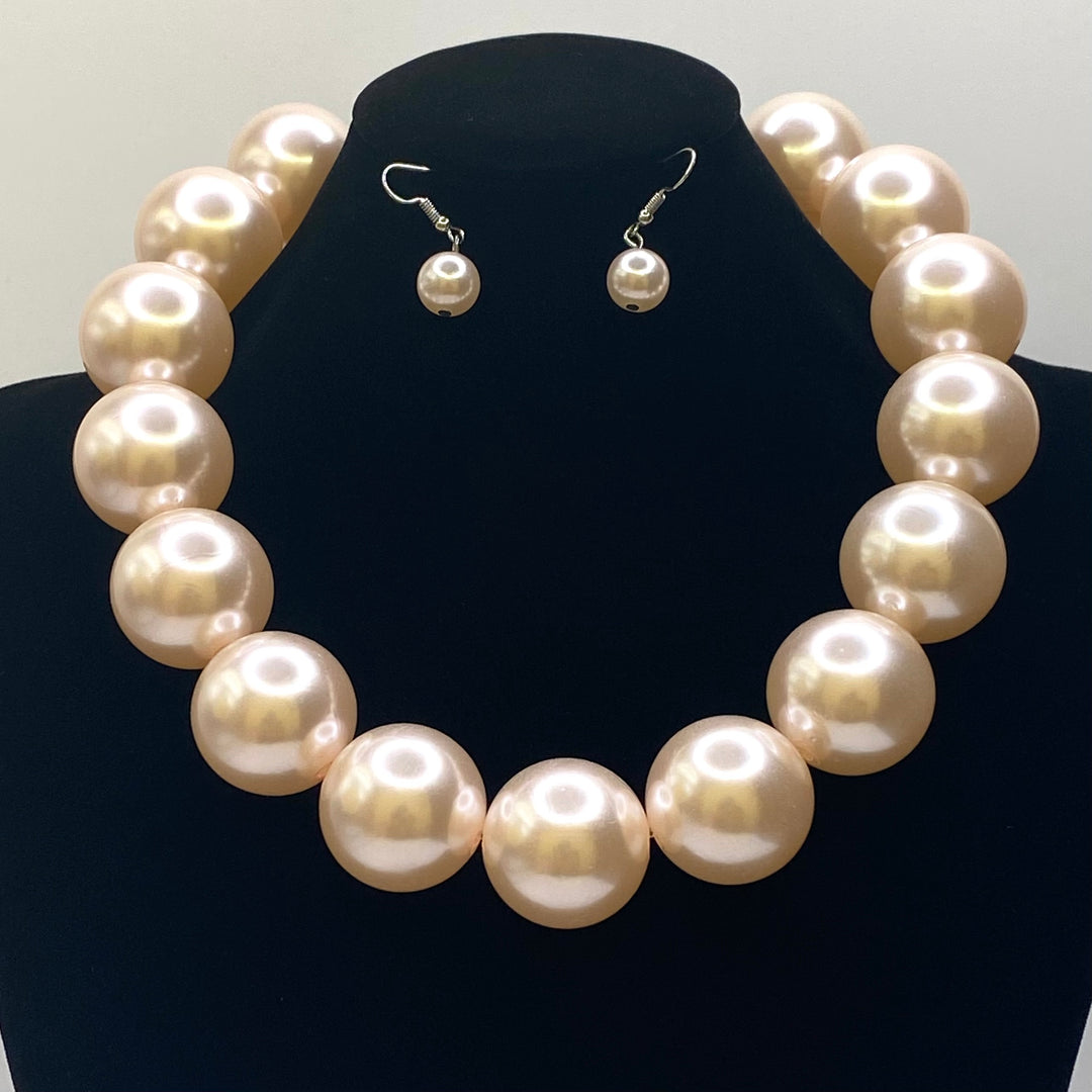 Large Pearl Necklace Set Light Pink