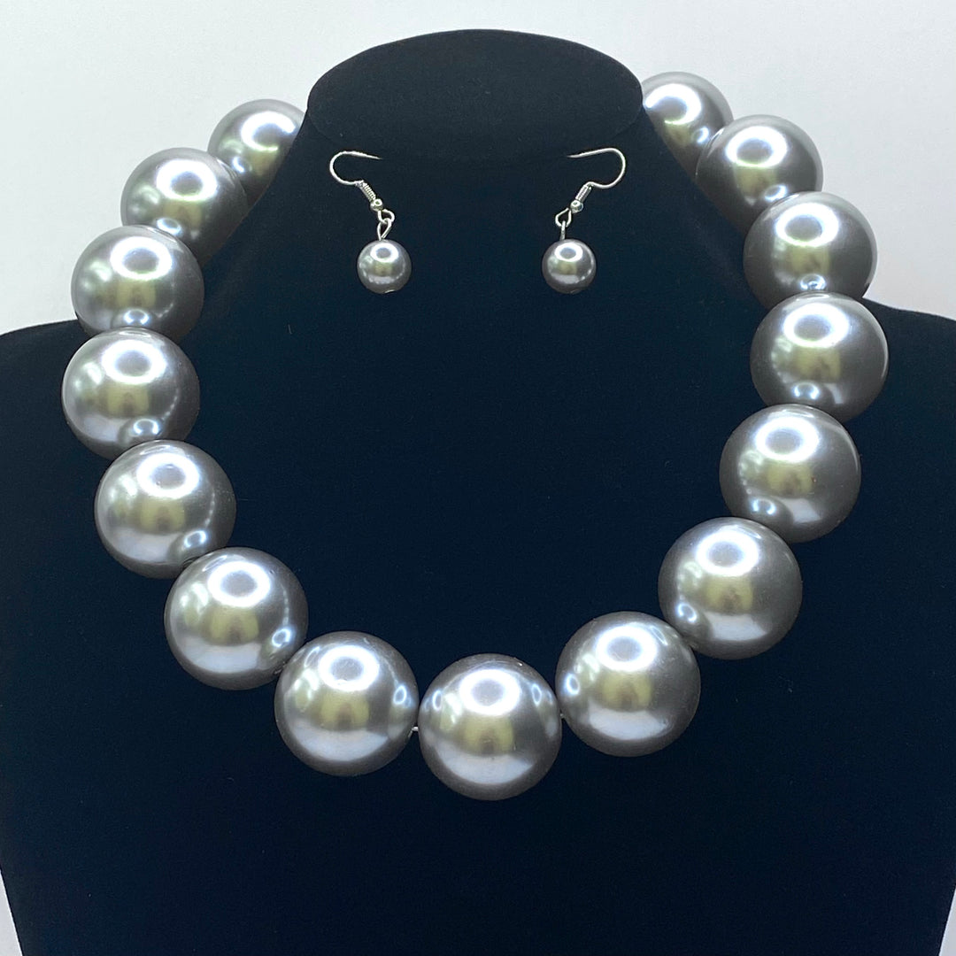 Large Pearl Necklace Set Silver Grey