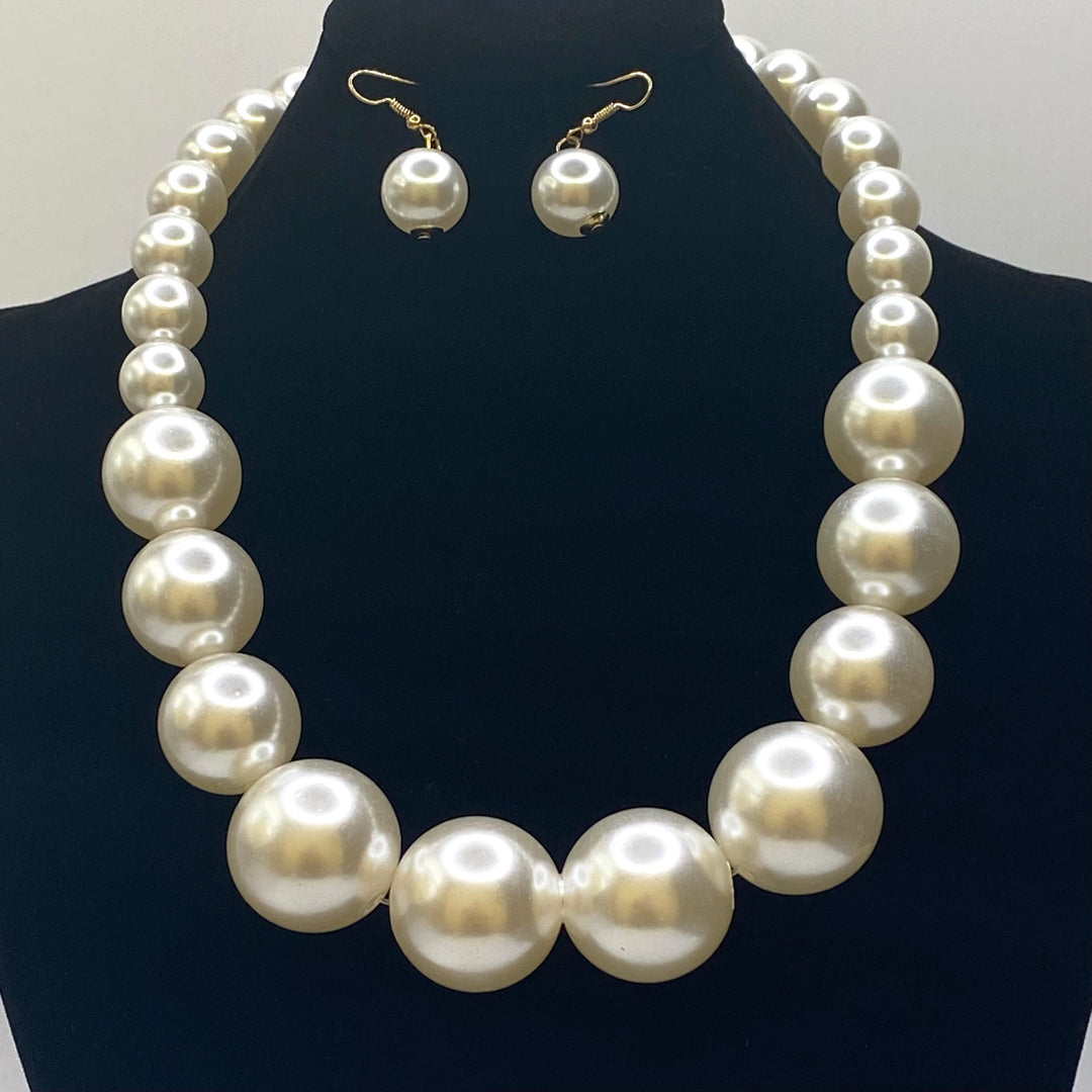 Pearl Necklace Set Off White Ivory Cream