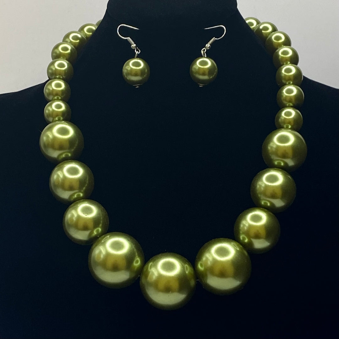 Pearl Necklace Set Olive Green